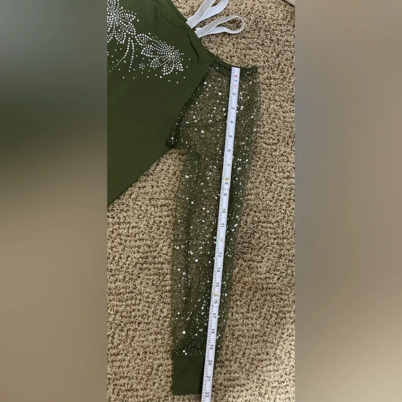 Women Top Green  Rhinestones. Size L. Brand New. Not Tag. - Picture 10 of 12